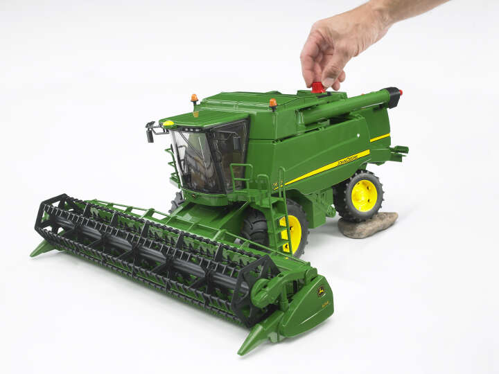 bruder John Deere Mähdrescher T670i
